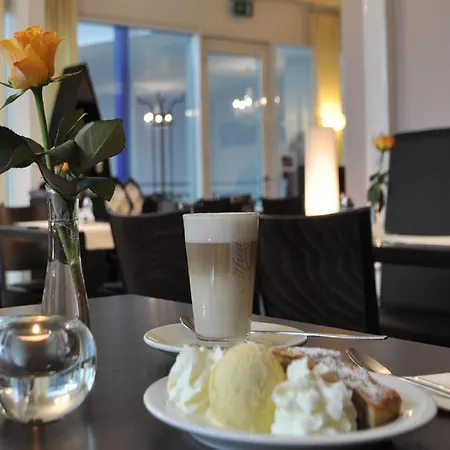Отель Bodensee Yachthotel Schattmaier Кресброн