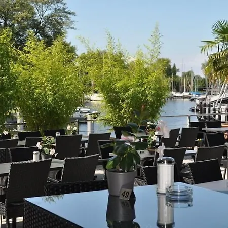 博登斯沙特迈尔雅琦酒店