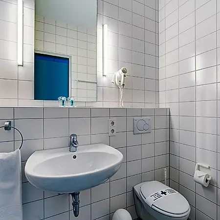 Bodensee Yachthotel Schattmaier 호텔 크레스브론암보덴지