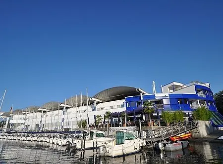 Bodensee Yachthotel Schattmaier 크레스브론암보덴지