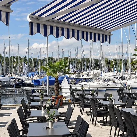 Bodensee Yachthotel Schattmaier 크레스브론암보덴지