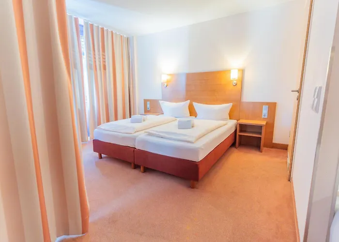 ホテル ボーデンゼー ヨットホテル シャットマイアー 3*